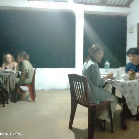 Rithu Homestay Сігірія Екстер'єр фото